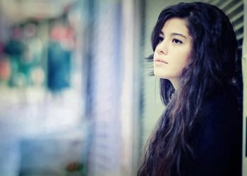 Kaun Kahata Hai Ke Maut Aayi to Mar Jaunga