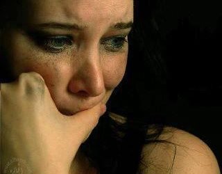 Zakhm Ko Hamne Kabhi Silte Nahin Dekha..