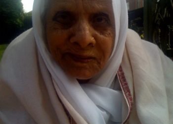 Maa,Meri Pyari Maa,Tu Chali Gai Mujhe Chor Kar !!!