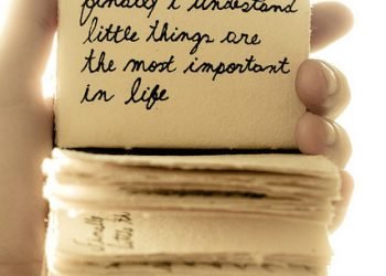 Magar Yeh Tumne Kaha Hai – Hindi SMS Shayaris