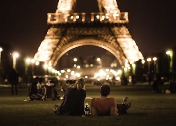 Romantic Love SMS – Kisi se pyar kertay ho