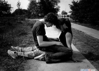 Sad Shayari Collection – Meri Khamoshhi Thi Jo Seh Gayi